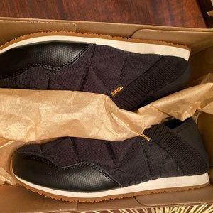 NEW Women’s Teva 8 ReEmber Moc Quilted Comfort Slip On Shoe Slipper Black